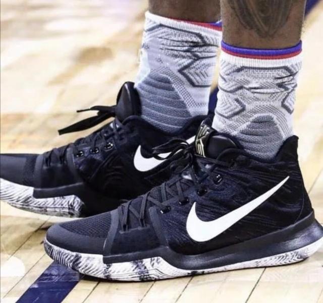 每体：巴萨接近签下埃及17岁前锋阿卜杜勒卡里姆（每体：巴萨有望敲定埃及17岁锋线新星阿卜杜勒卡里姆）