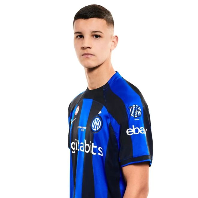 篮球赛事回顾：邱彪点评国内球员表现（篮球赛事复盘：邱彪解读本土球员表现）