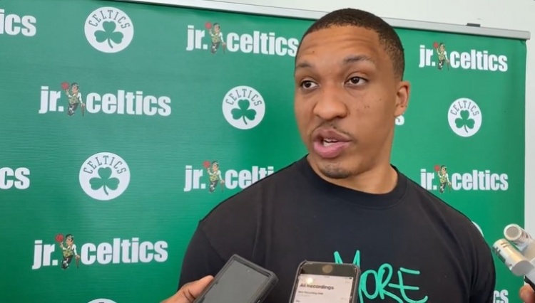 德天空：阿森纳密切关注法鹰左边锋巴霍亚，克勒舍要7000万欧（德国天空体育：阿森纳盯上法鹰左翼巴霍亚，克勒舍标价7000万欧元）