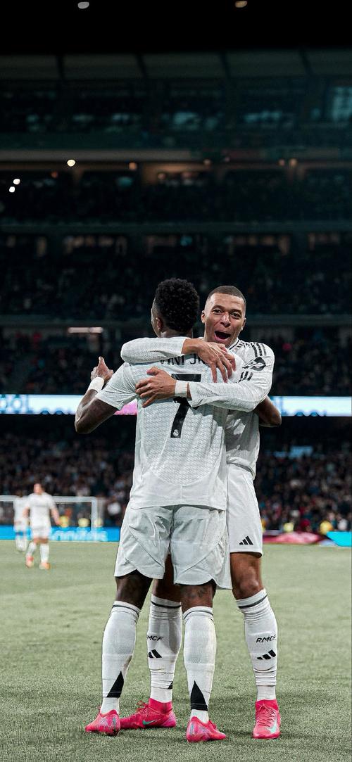 篮网关键球处理更冷静，胜率上升（篮网关键时刻更稳，胜率走高）